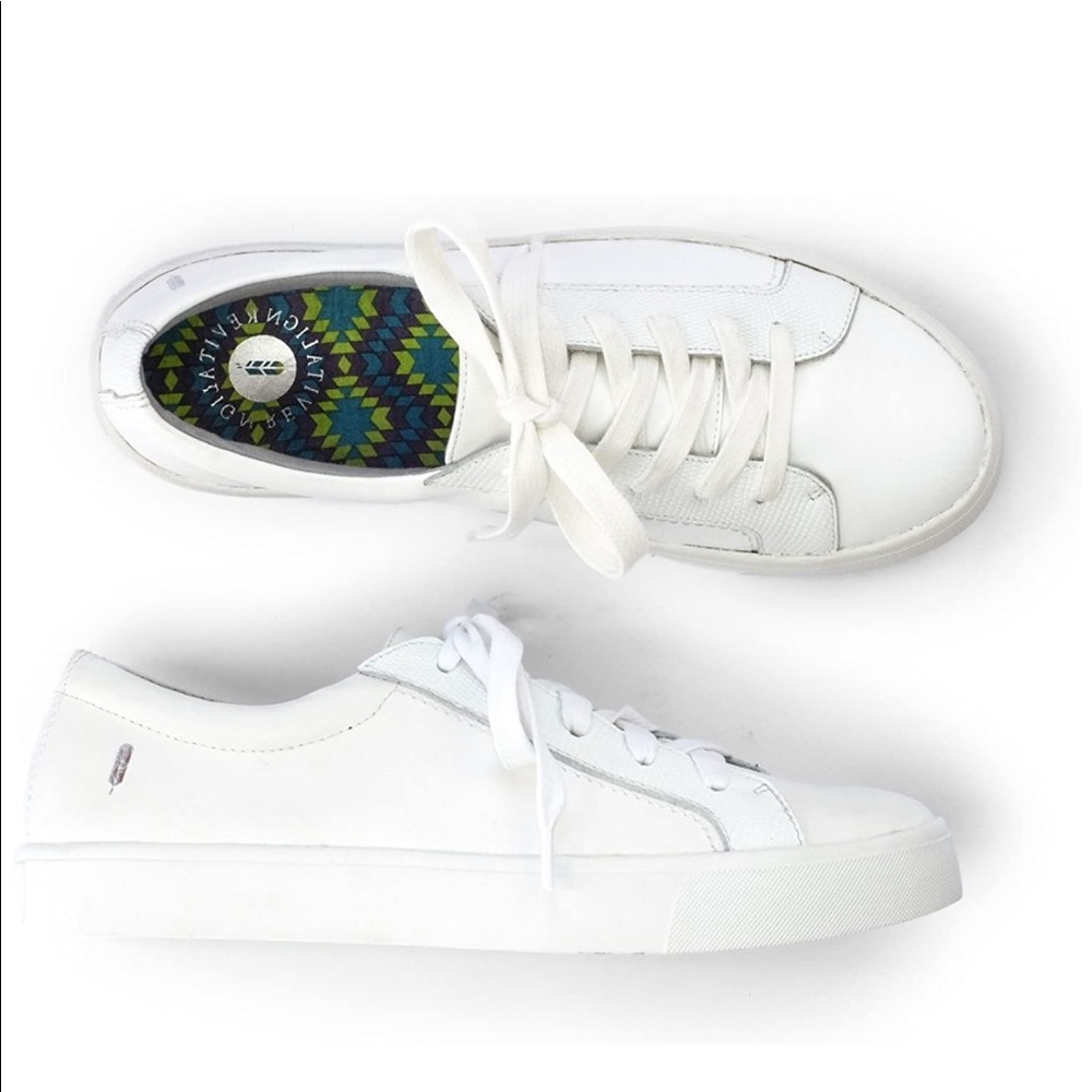 Revitalign Alameda Sneakers - Size 11